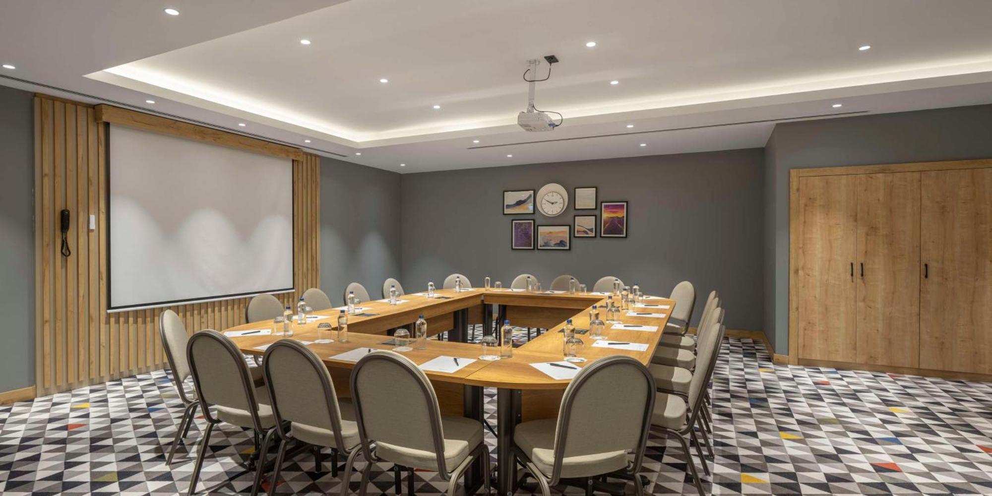 Hotel Hampton By Hilton Cerkezkoy 4*